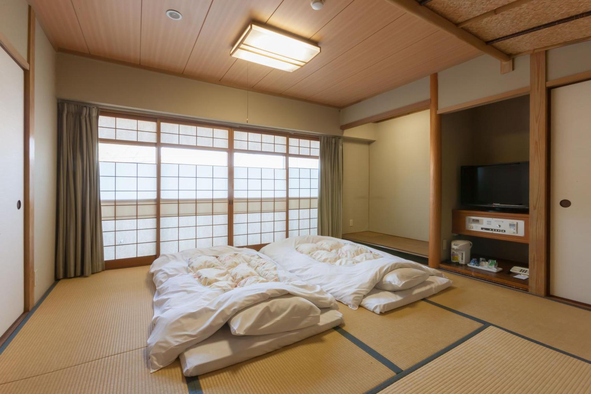 Onomichi Royal Hotel Bagian luar foto