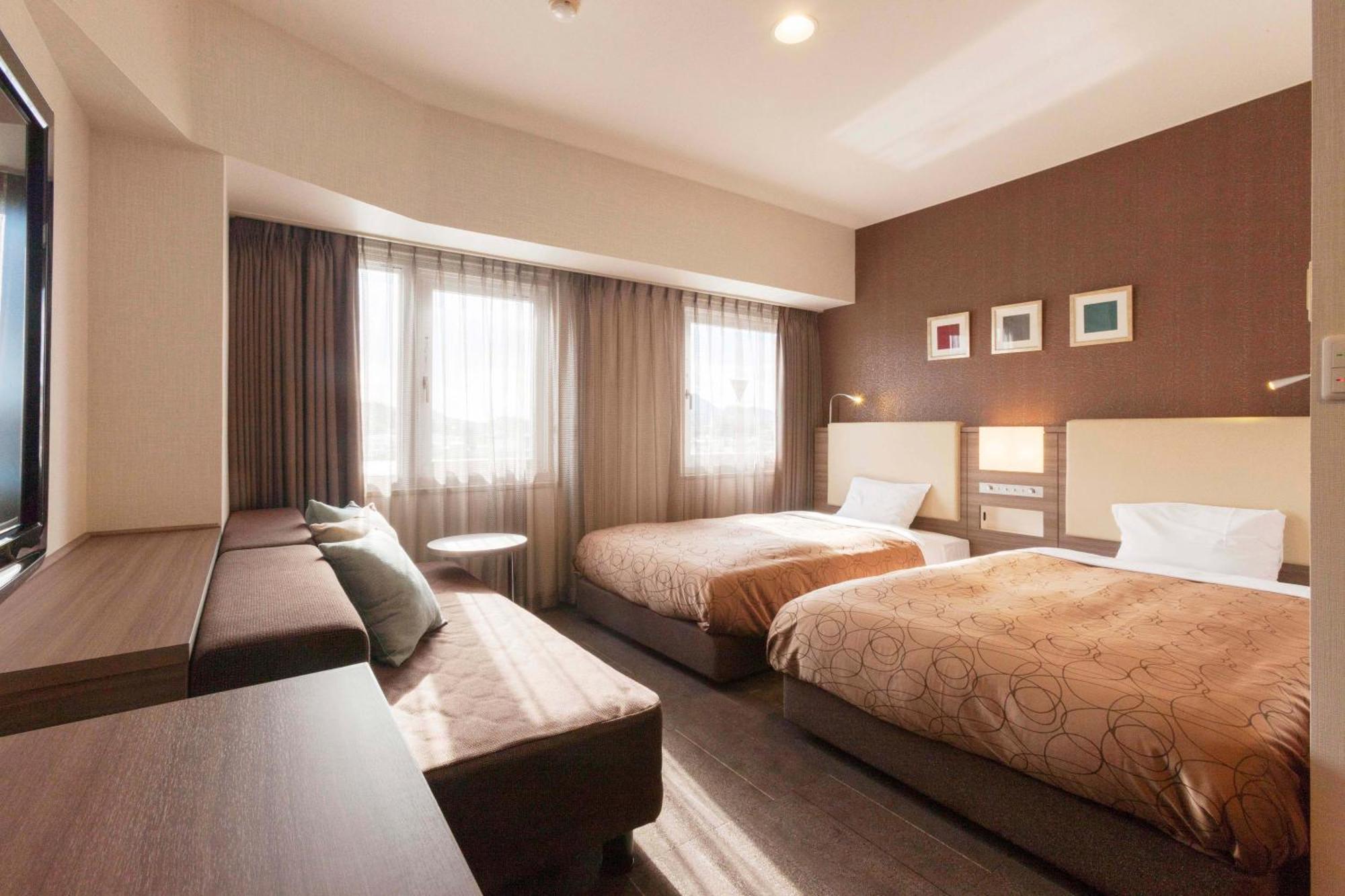 Onomichi Royal Hotel Bagian luar foto